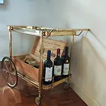 Apartment Scarlet Flower - Maggiore *