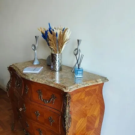 Apartment Scarlet Flower - Maggiore *