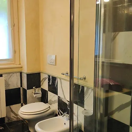 Appartement Scarlet Flower - Maggiore *