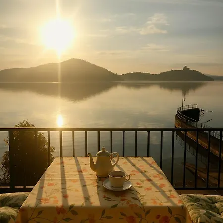 Appartement Scarlet Flower - Maggiore *