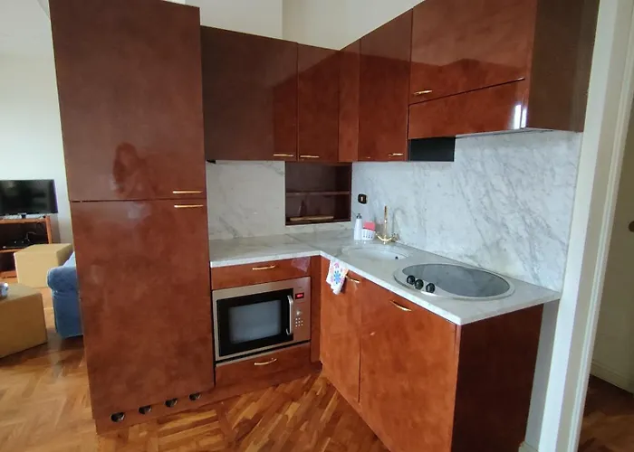 Scarlet Flower - Maggiore 아파트