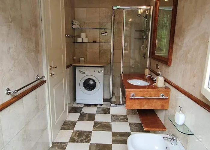 Scarlet Flower - Maggiore Meina