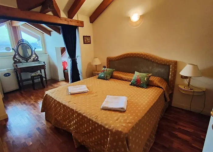 Scarlet Flower - Maggiore